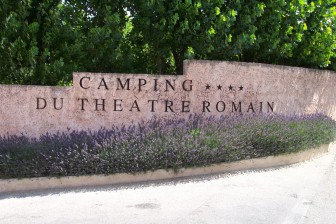 camping du théâtre romain a vaison la romaine (location-vacances)