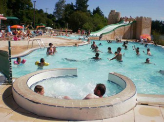 Camping Le Grand Lac, Location de Vacances en Haute-Vienne