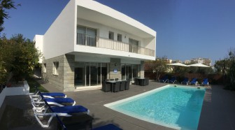 Villa Romane, Location de Vacances dans les Alpes-Maritimes