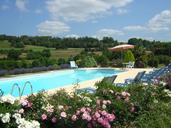 domaine de la rebière a st martin de fressengeas (location-vacances)