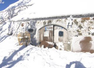 la cabane du trappeur a les estables (location-vacances)