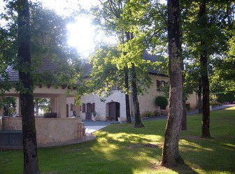 le bois trinquille a saint viance (location-vacances)